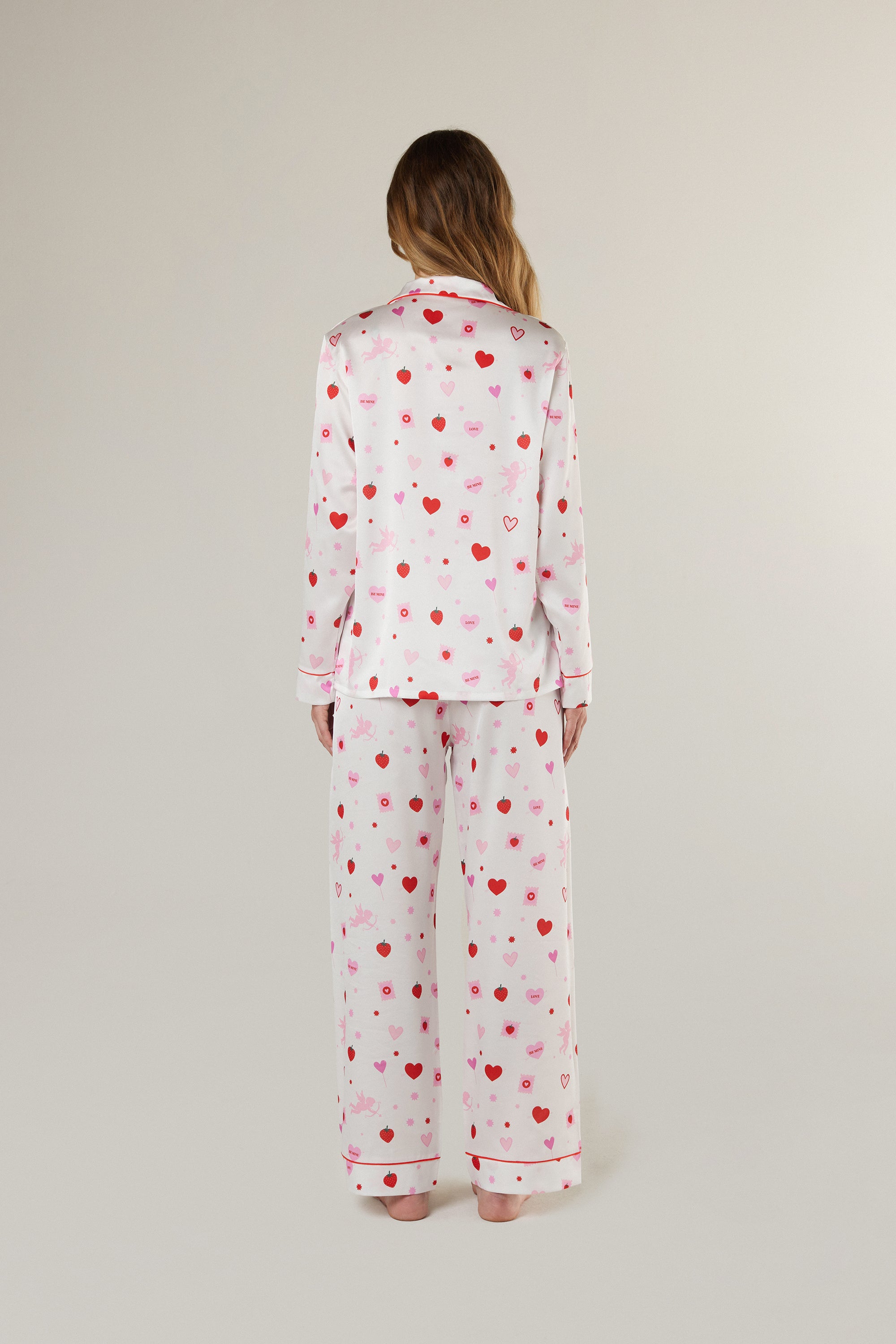 love, sweets & hugs white